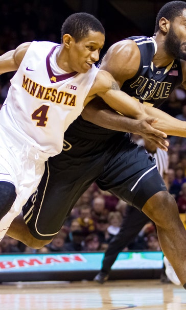 Gophers' grand larceny leads to narrow win